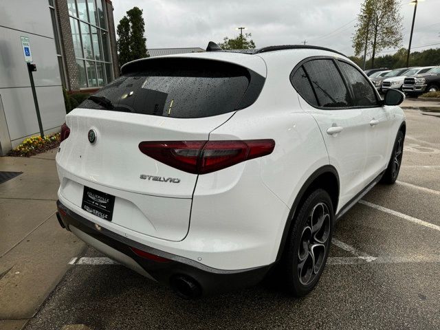 2022 Alfa Romeo Stelvio Ti