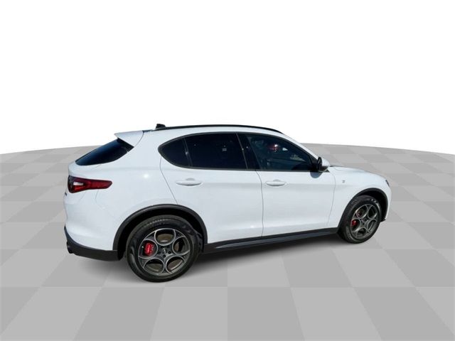 2022 Alfa Romeo Stelvio Ti