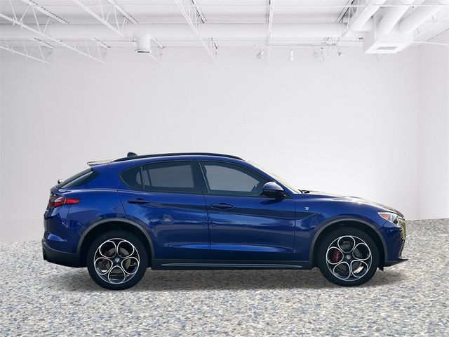 2022 Alfa Romeo Stelvio Ti