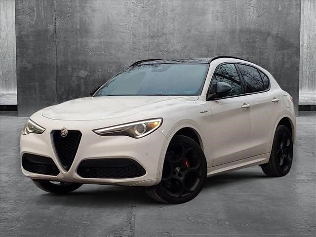 2022 Alfa Romeo Stelvio Veloce