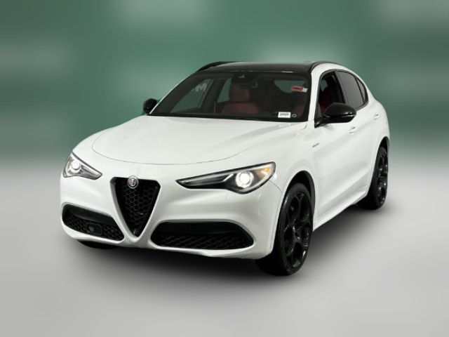 2022 Alfa Romeo Stelvio Veloce