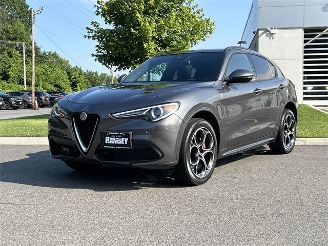 2022 Alfa Romeo Stelvio Ti