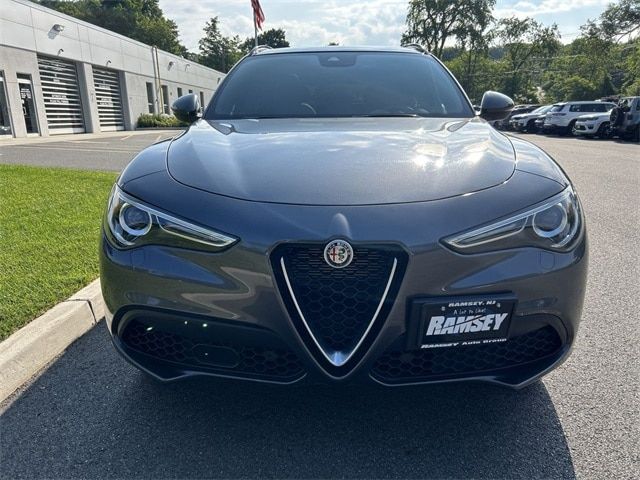 2022 Alfa Romeo Stelvio Ti