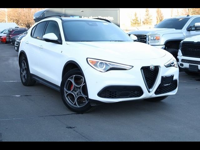 2022 Alfa Romeo Stelvio Ti