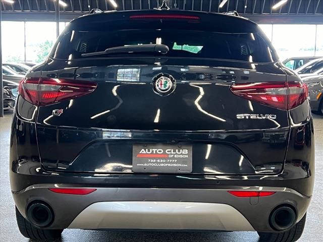 2022 Alfa Romeo Stelvio Ti