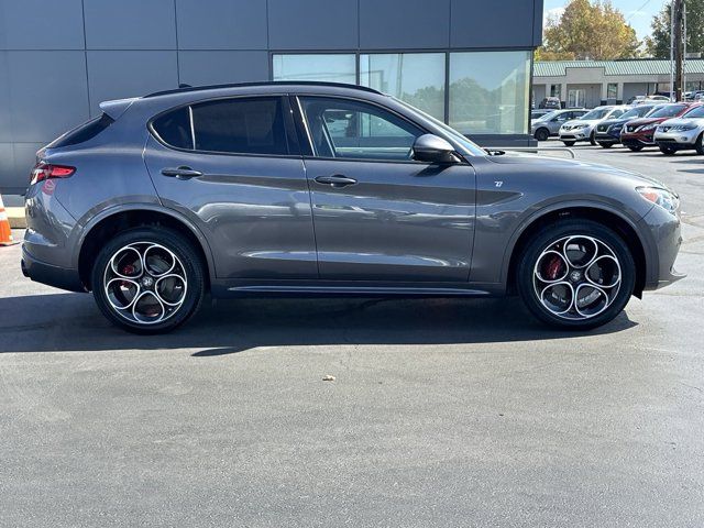 2022 Alfa Romeo Stelvio Ti