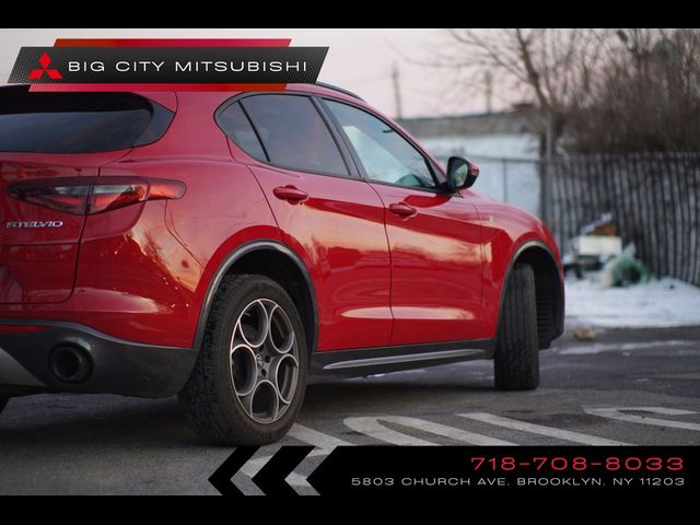 2022 Alfa Romeo Stelvio Ti