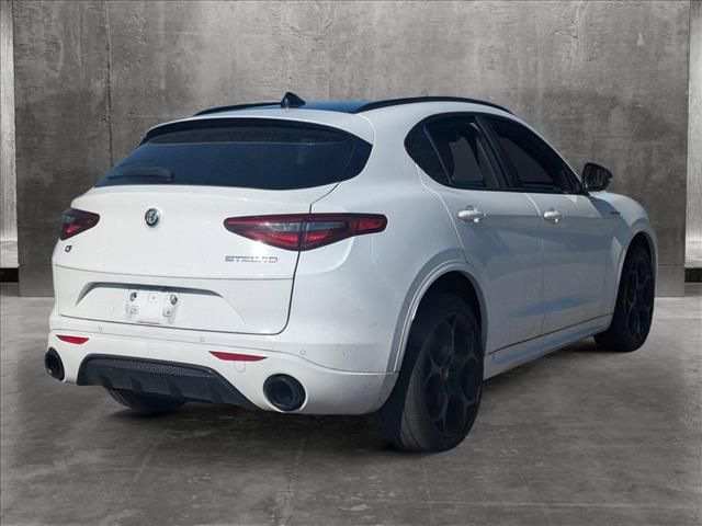 2022 Alfa Romeo Stelvio Veloce