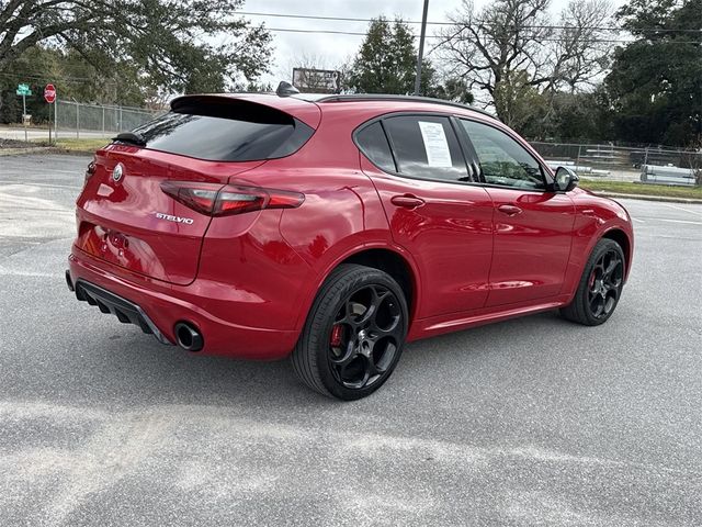 2022 Alfa Romeo Stelvio Veloce