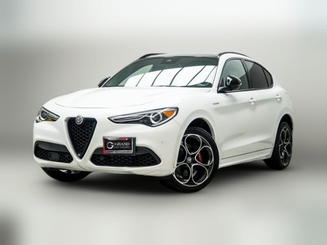 2022 Alfa Romeo Stelvio Veloce