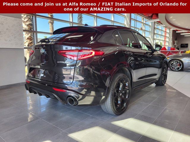 2022 Alfa Romeo Stelvio Veloce