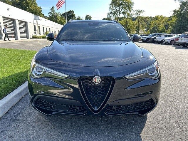 2022 Alfa Romeo Stelvio Veloce