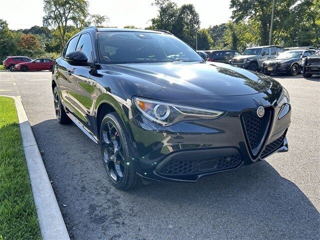 2022 Alfa Romeo Stelvio Veloce