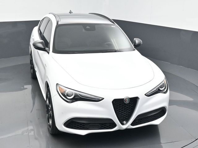 2022 Alfa Romeo Stelvio Veloce