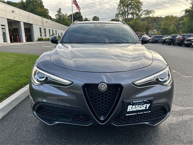 2022 Alfa Romeo Stelvio Veloce