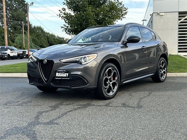 2022 Alfa Romeo Stelvio Veloce