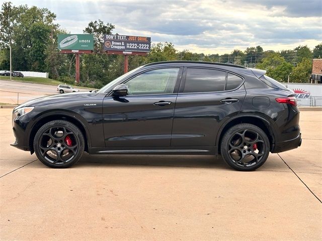 2022 Alfa Romeo Stelvio Veloce