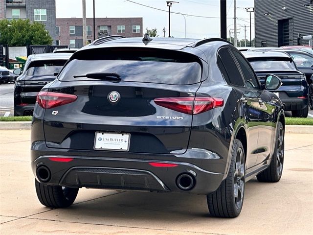 2022 Alfa Romeo Stelvio Veloce