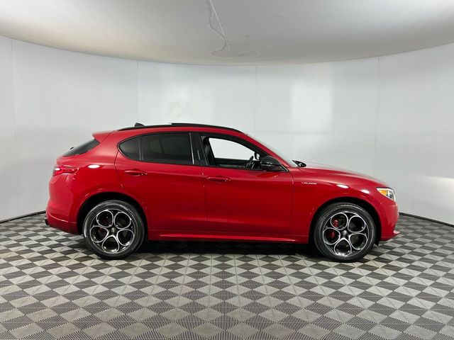 2022 Alfa Romeo Stelvio Veloce