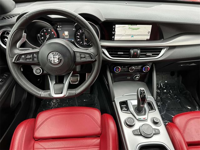 2022 Alfa Romeo Stelvio Veloce