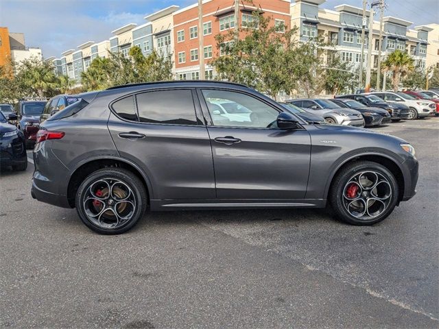 2022 Alfa Romeo Stelvio Veloce