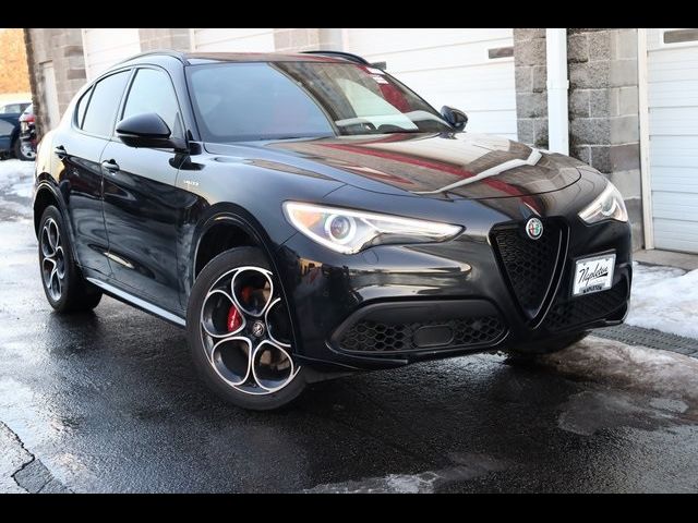 2022 Alfa Romeo Stelvio Veloce