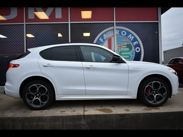 2022 Alfa Romeo Stelvio Veloce