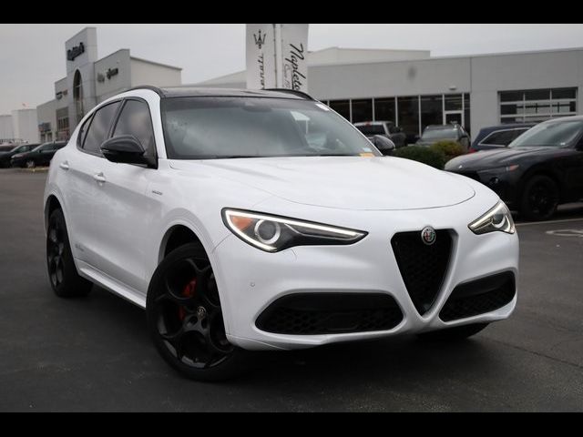 2022 Alfa Romeo Stelvio Veloce