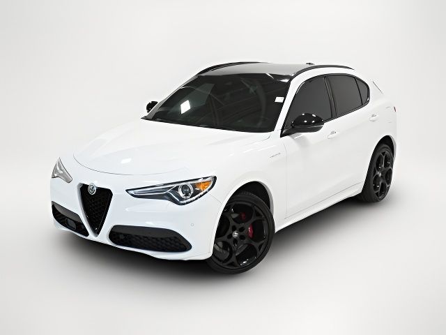 2022 Alfa Romeo Stelvio Veloce