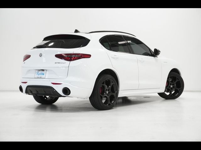 2022 Alfa Romeo Stelvio Veloce