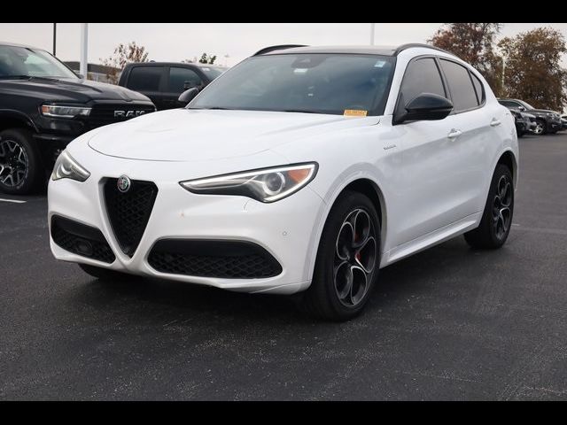 2022 Alfa Romeo Stelvio Veloce