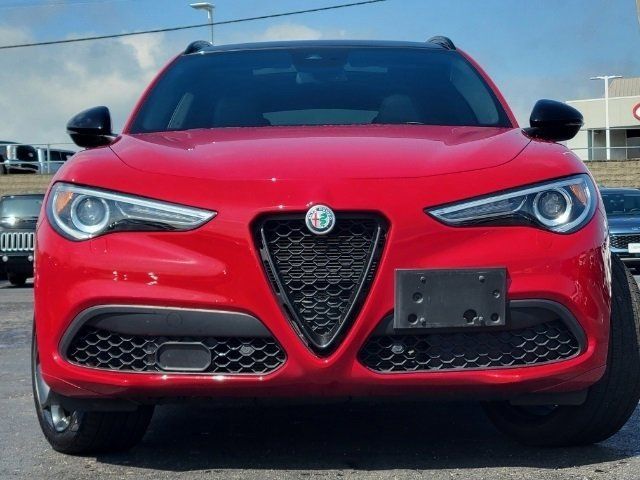 2022 Alfa Romeo Stelvio Veloce