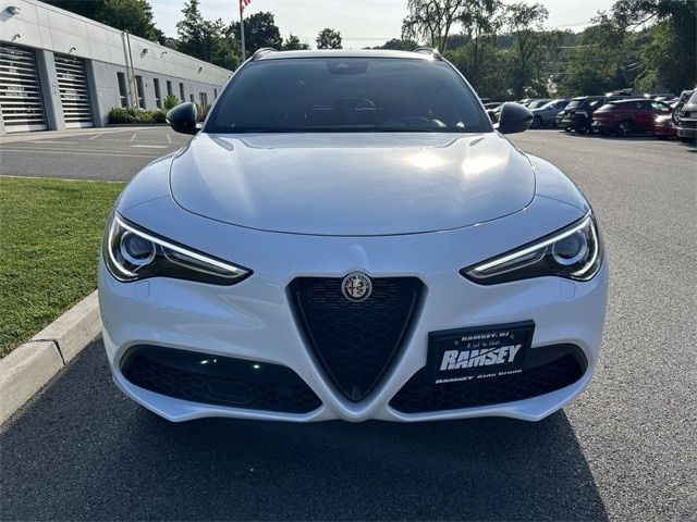 2022 Alfa Romeo Stelvio Veloce