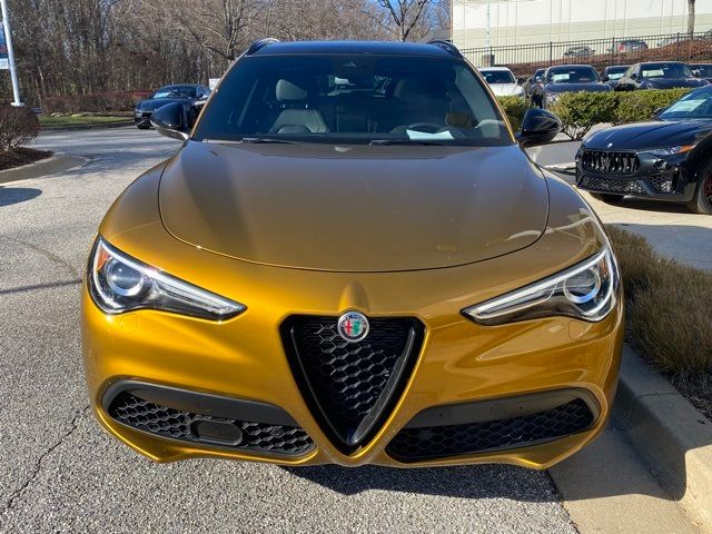 2022 Alfa Romeo Stelvio Veloce