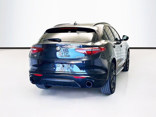 2022 Alfa Romeo Stelvio Veloce