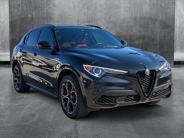 2022 Alfa Romeo Stelvio Veloce