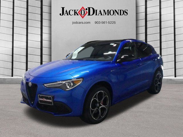 2022 Alfa Romeo Stelvio Veloce