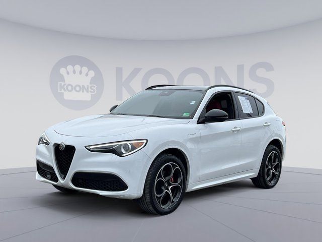 2022 Alfa Romeo Stelvio Veloce