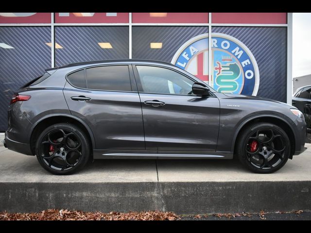 2022 Alfa Romeo Stelvio Veloce