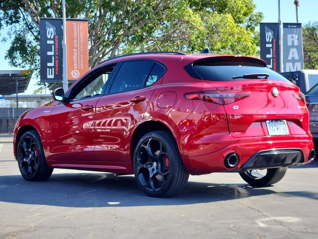 2022 Alfa Romeo Stelvio Veloce