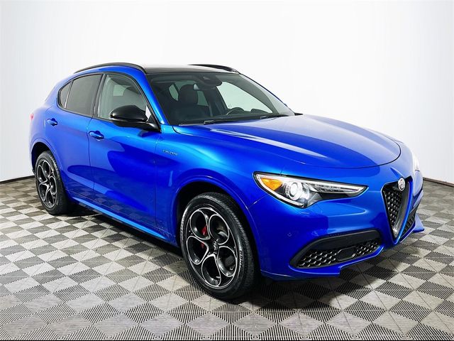 2022 Alfa Romeo Stelvio Veloce