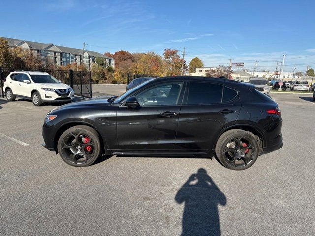 2022 Alfa Romeo Stelvio Veloce