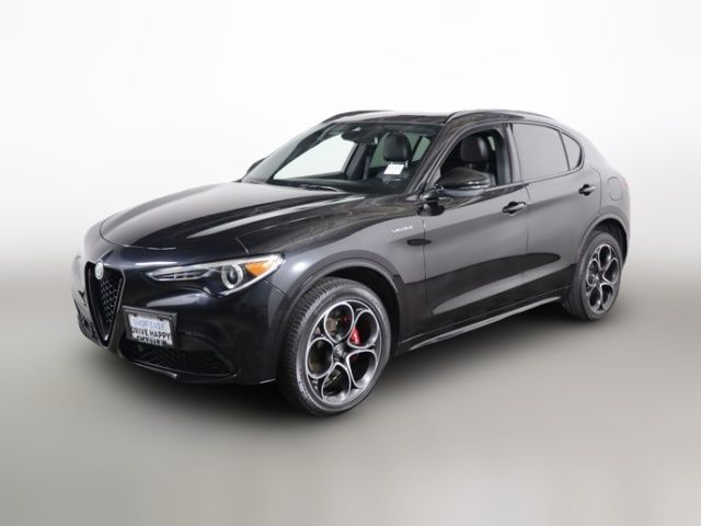 2022 Alfa Romeo Stelvio Veloce