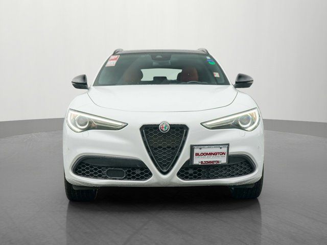 2022 Alfa Romeo Stelvio Veloce