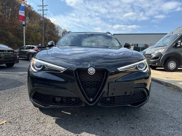 2022 Alfa Romeo Stelvio Veloce