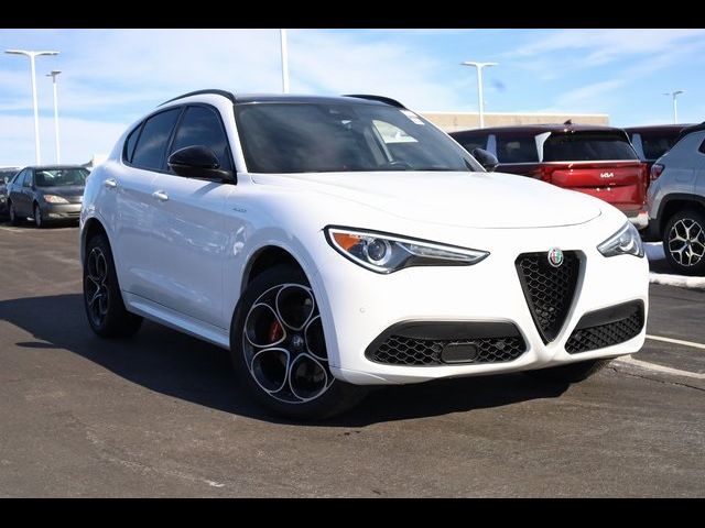 2022 Alfa Romeo Stelvio Veloce