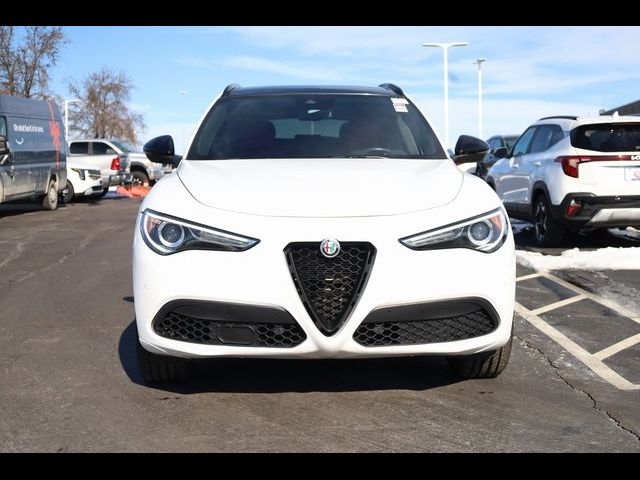 2022 Alfa Romeo Stelvio Veloce