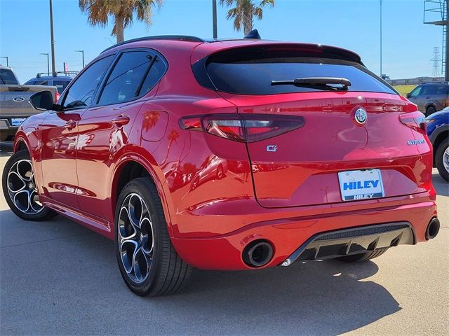 2022 Alfa Romeo Stelvio Veloce