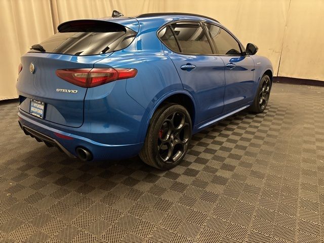 2022 Alfa Romeo Stelvio Veloce