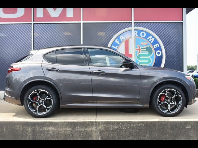 2022 Alfa Romeo Stelvio Veloce